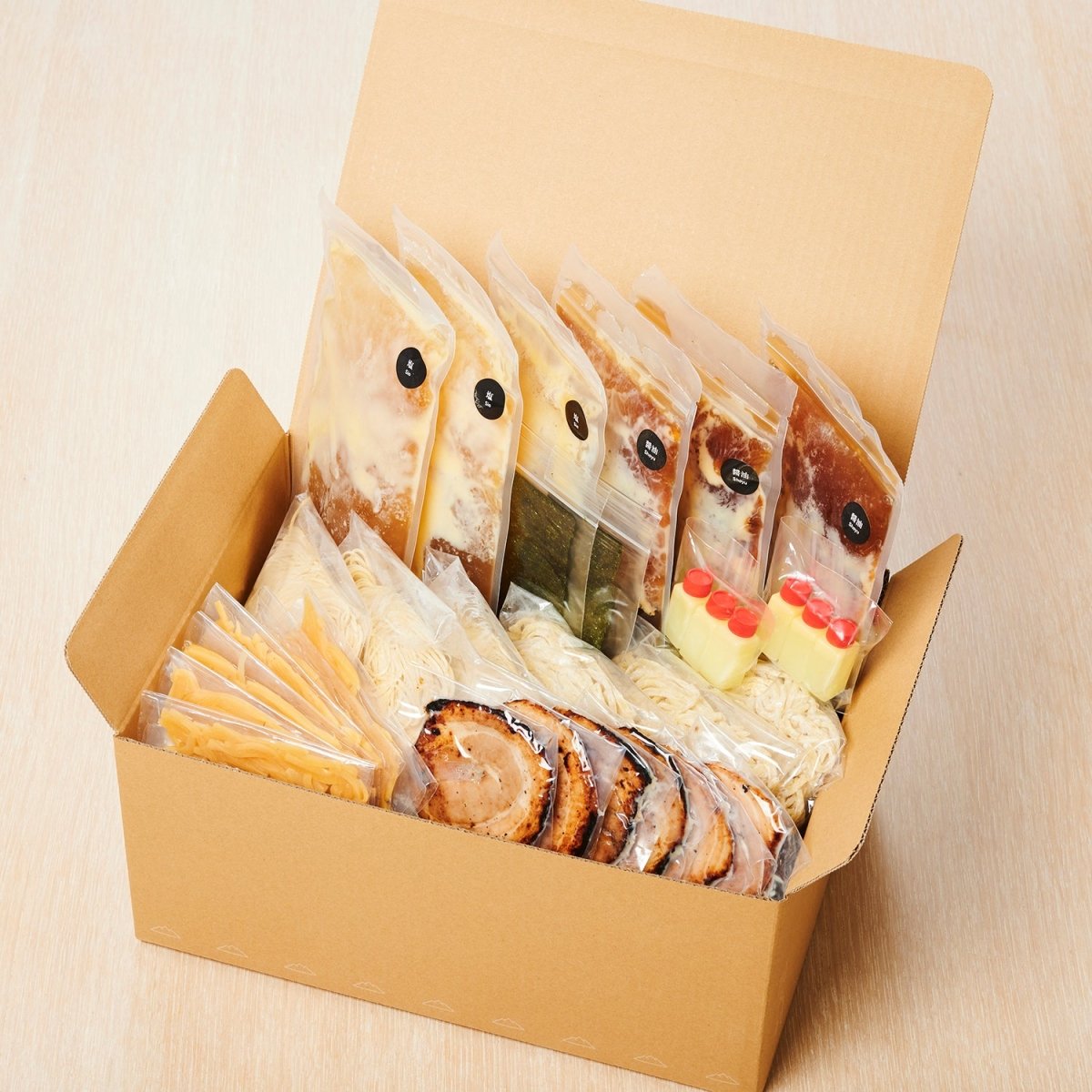 【食べ比べ】柚子塩/柚子醤油らーめん 6食入り - らーめんAFURI 公式通販サイト