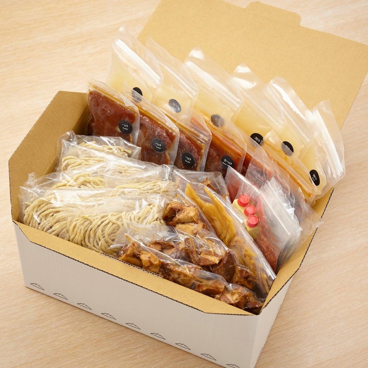 【食べ比べ】柚子露/辛露つけ麺 6食セット - らーめんAFURI 公式通販サイト