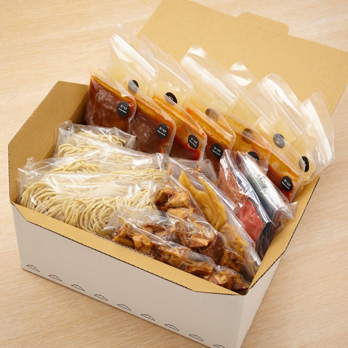 辛露 つけ麺 6食入り - らーめんAFURI 公式通販サイト