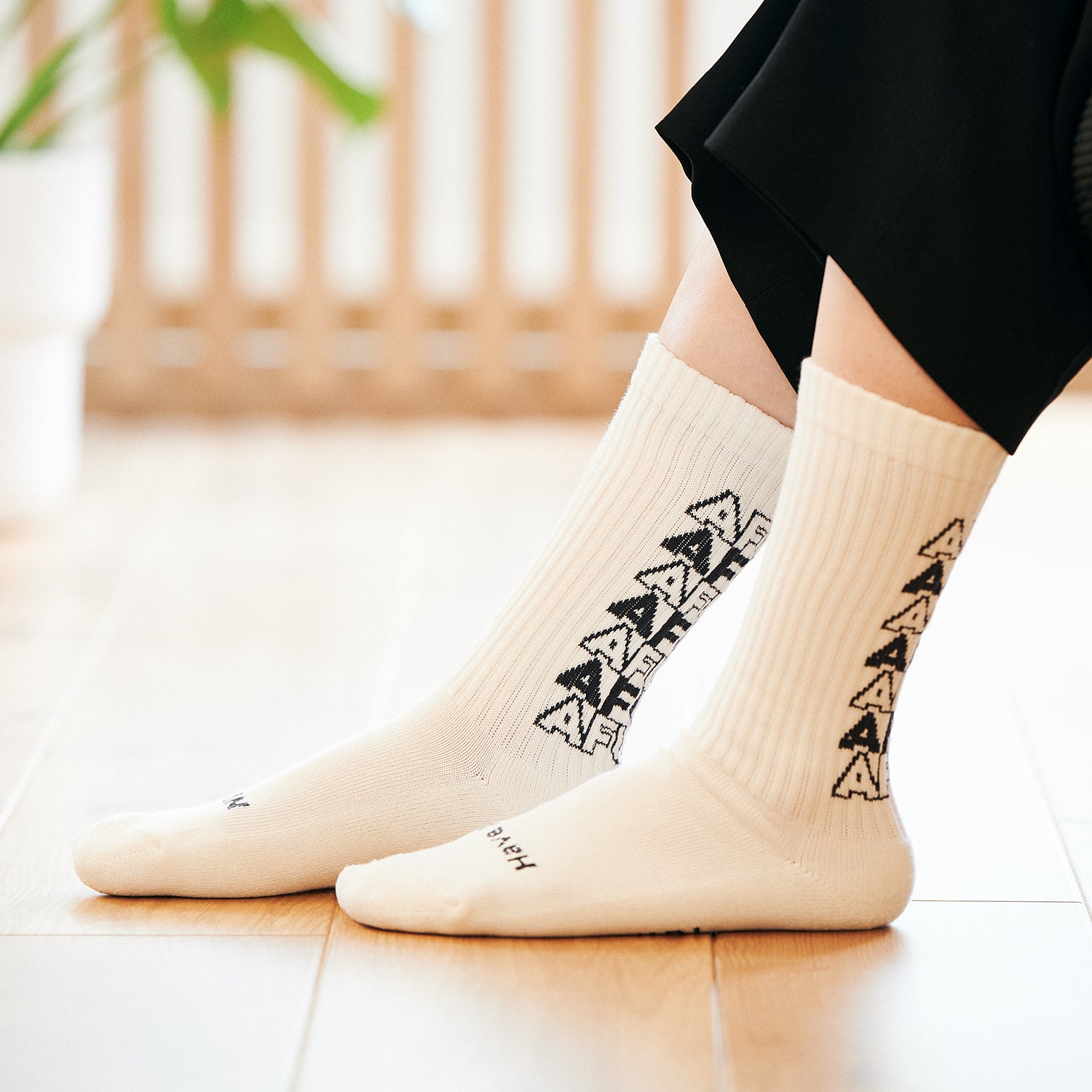 AFURI "Have A Nice Day" Socks / Black - らーめんAFURI 公式通販サイト