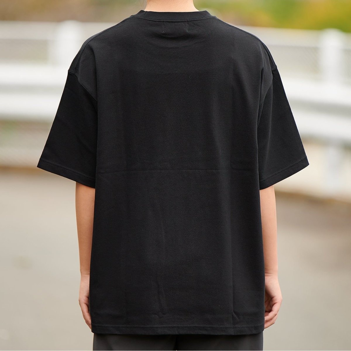 阿夫利 / 御朱印 タイポグラフィTシャツ（BLACK） - らーめんAFURI 公式通販サイト